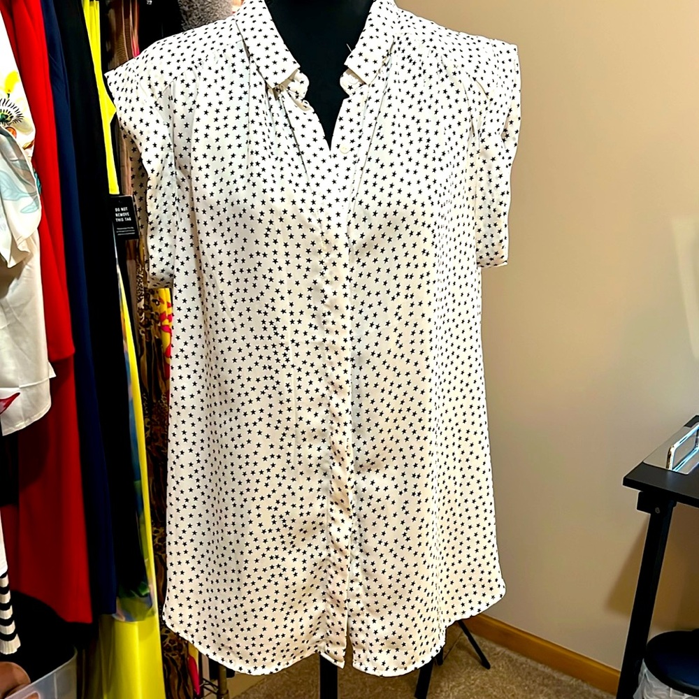 Cute blouse